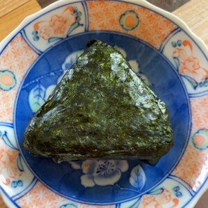 塩昆布とゆかり鮭おにぎり